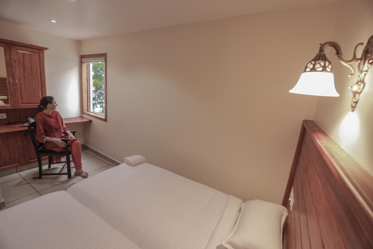 Roses Inn Fortkochi Buitenkant foto