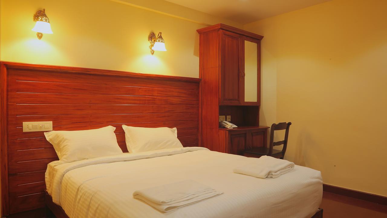 Roses Inn Fortkochi Buitenkant foto