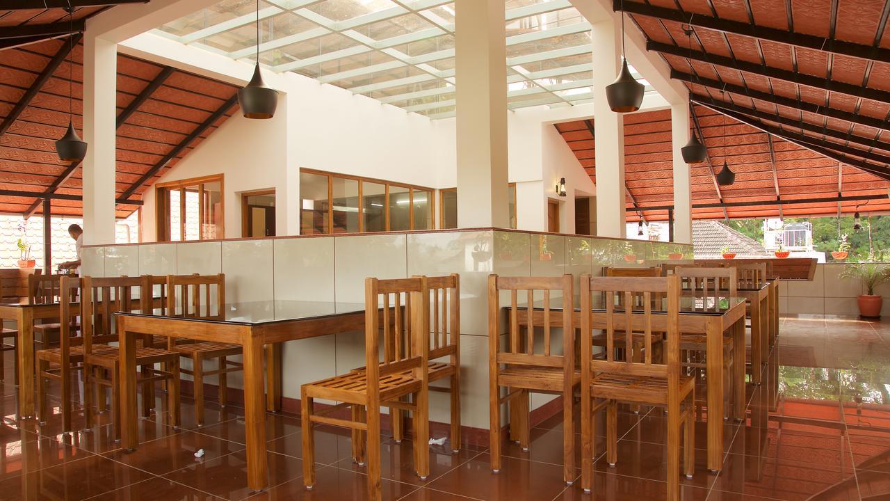 Roses Inn Fortkochi Buitenkant foto