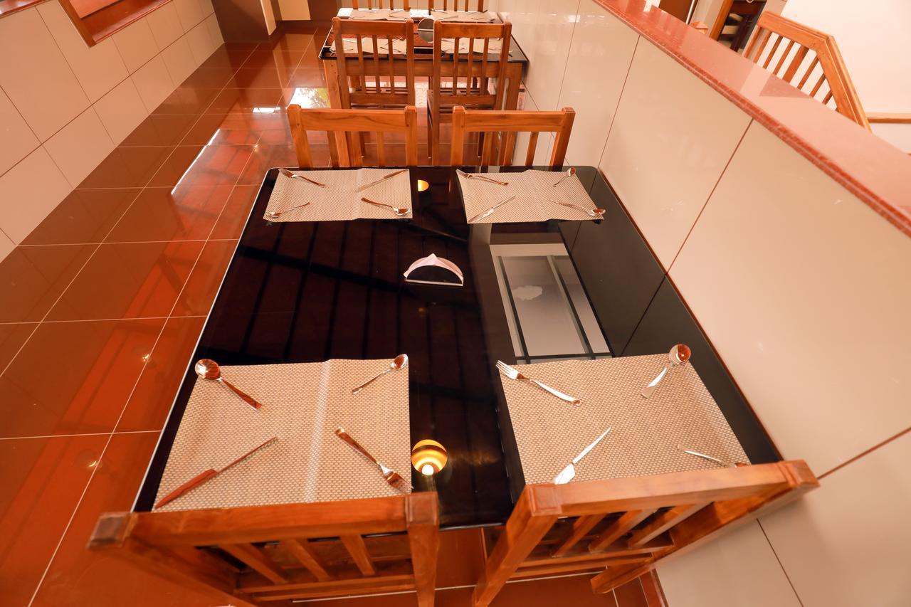Roses Inn Fortkochi Buitenkant foto