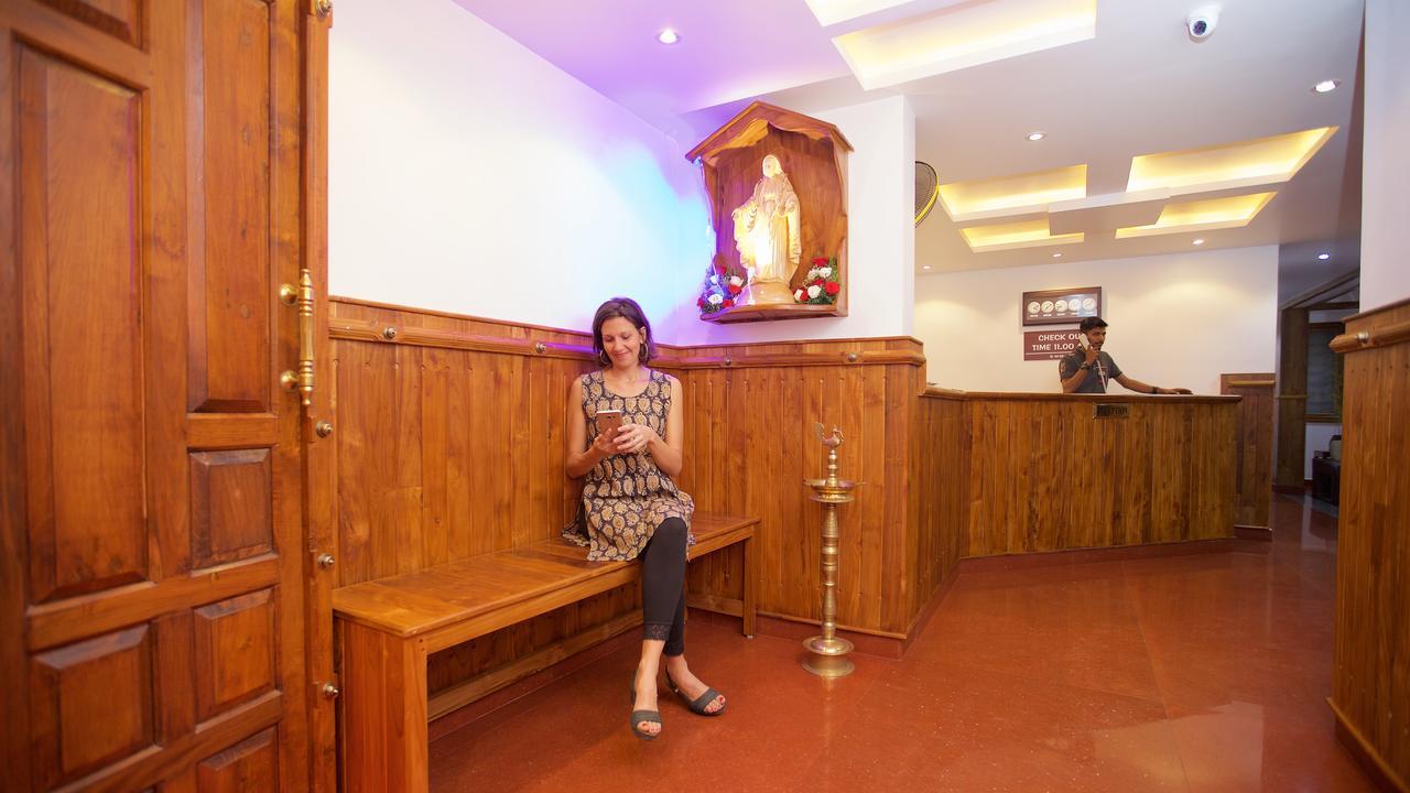 Roses Inn Fortkochi Buitenkant foto